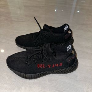 Yeezy Boost 350 V2 Bred
